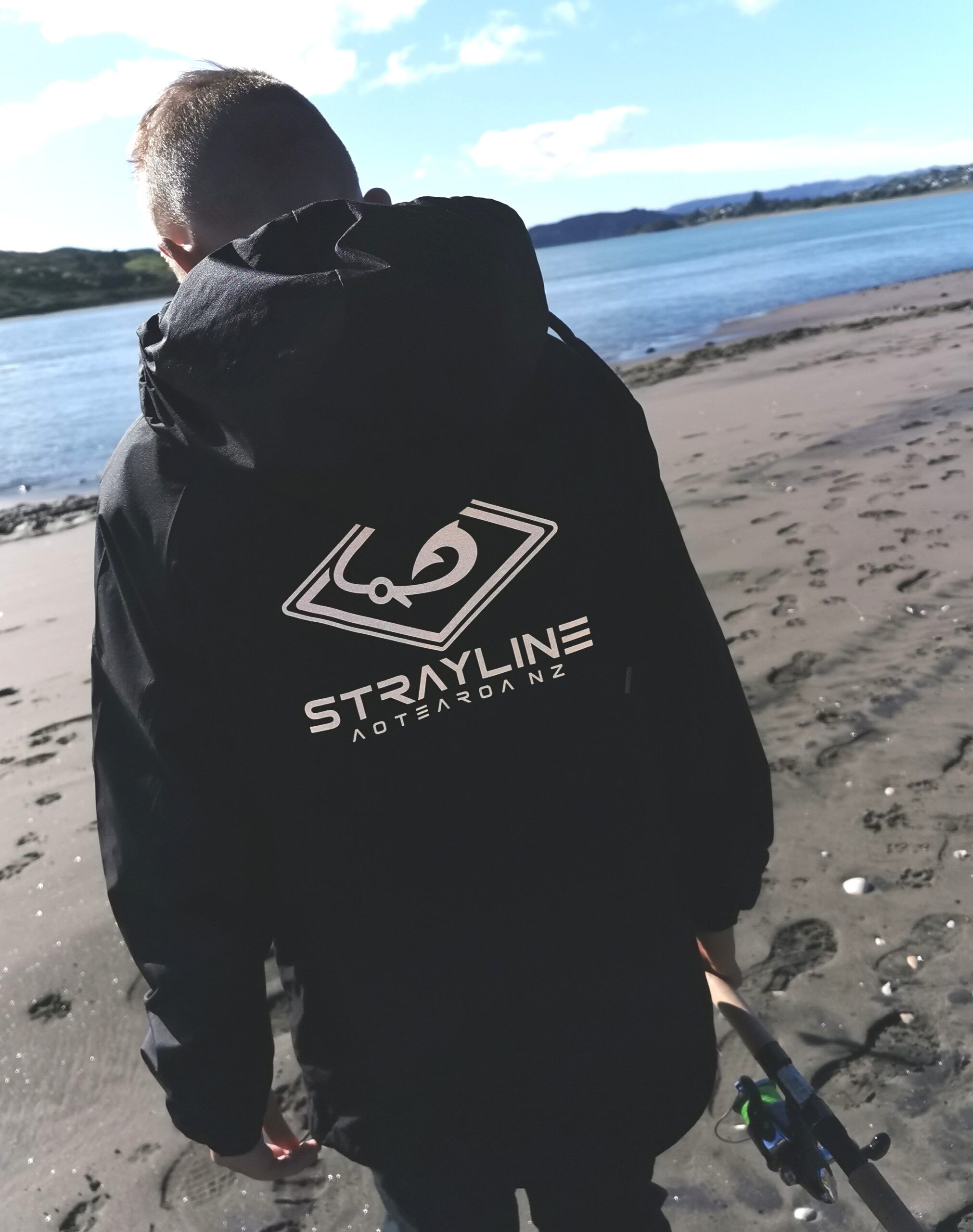 STRAYLINE REFLECTIVE WINDBREAKERS - Image 2