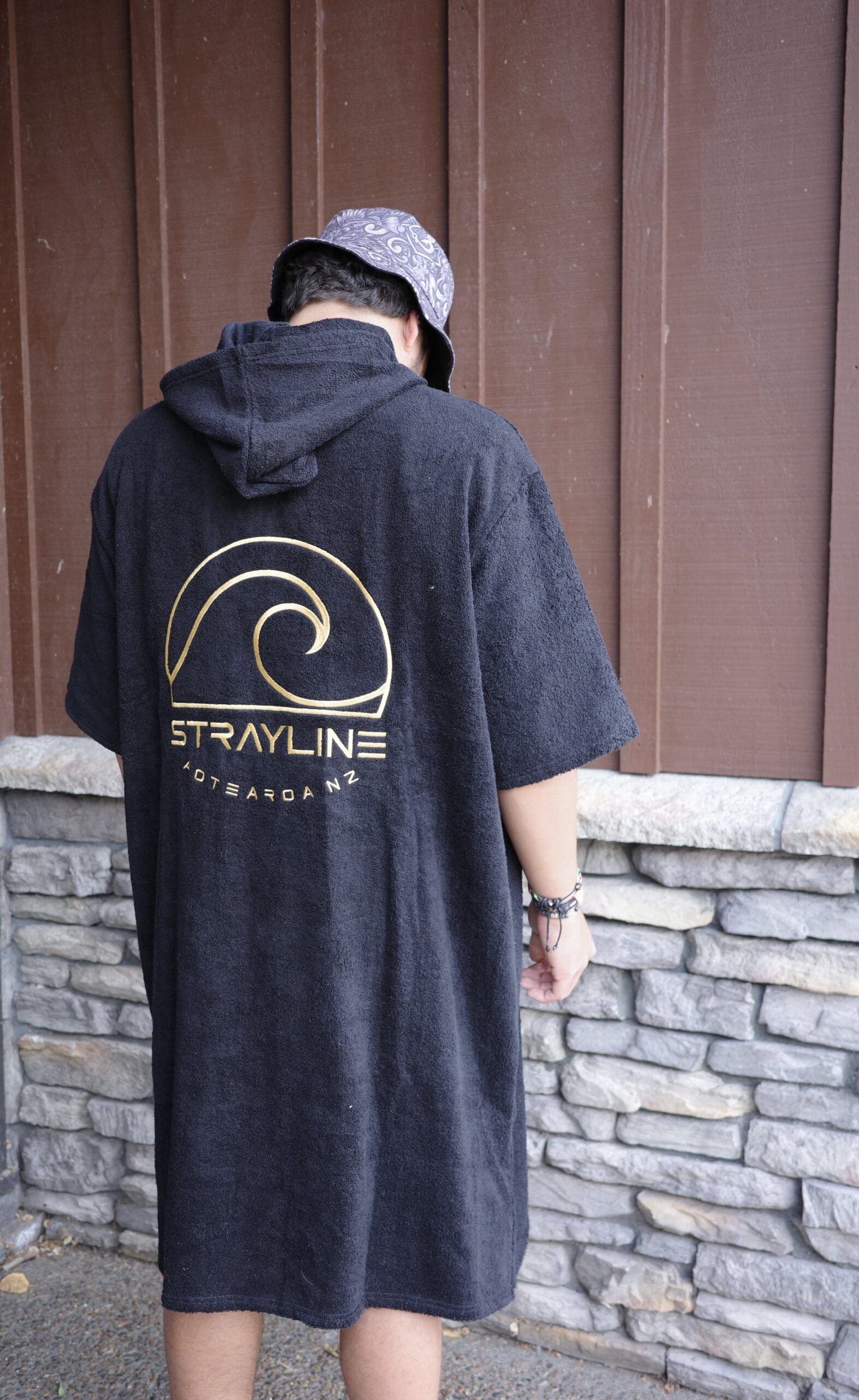 Strayline Adults 100% Cotton Towel Poncho - Image 4